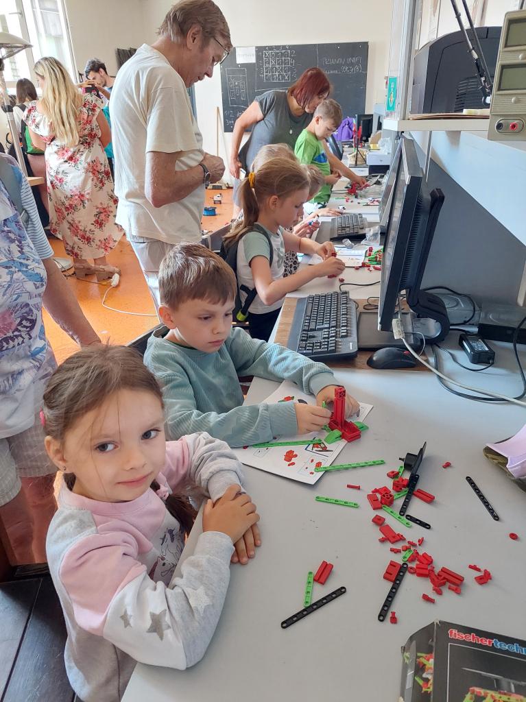 technika je hra, 29.7.  (1).jpg