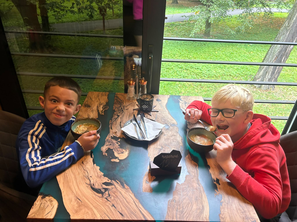 CESTA Z MĚSTA 03 STŘEDA (11).jpeg