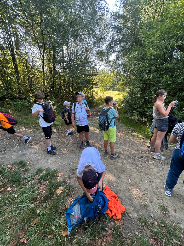 CESTA Z MĚSTA 04 ČTVRTEK (15).jpeg