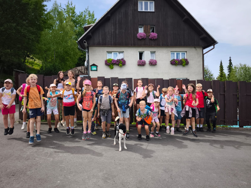 PT 19 CESTA Z MĚSTA 05 pátek (2).jpeg